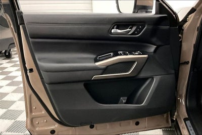 2025 Nissan Pathfinder Platinum 4x4-Pano Roof-Adaptive Cruise-Htd/Cooled Leather