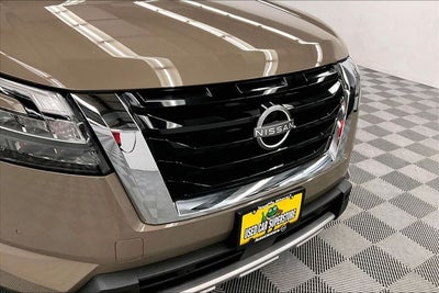 2025 Nissan Pathfinder Platinum 4x4-Pano Roof-Adaptive Cruise-Htd/Cooled Leather