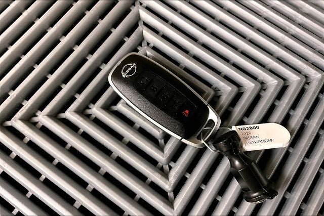 2026 Nissan Pathfinder Platinum 4WD - Cargo Package