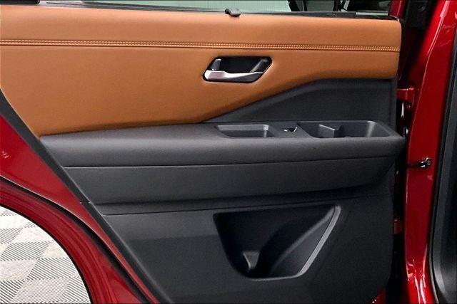 2026 Nissan Pathfinder Platinum 4WD - Cargo Package