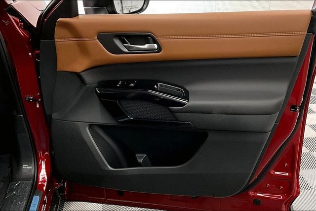 2026 Nissan Pathfinder Platinum 4WD - Cargo Package