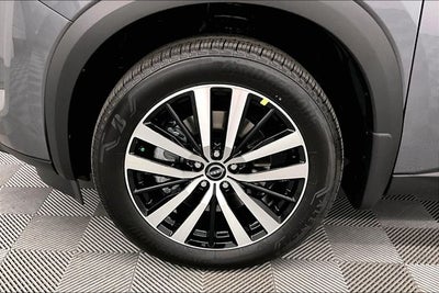 2025 Nissan Pathfinder Platinum 4WD - Cargo Package