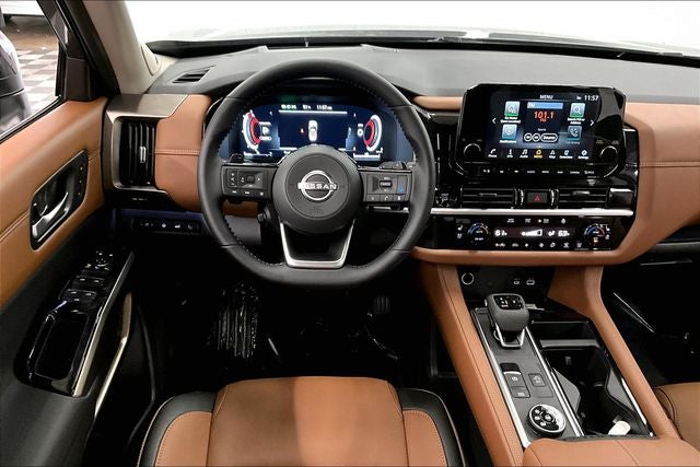 2025 Nissan Pathfinder Platinum 4WD - Cargo Package