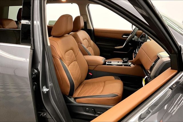 2025 Nissan Pathfinder Platinum 4WD - Cargo Package