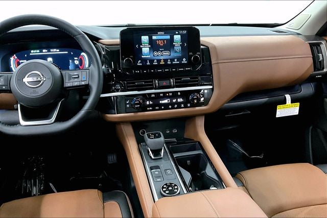 2025 Nissan Pathfinder Platinum 4WD - Cargo Package