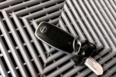 2025 Nissan Pathfinder Platinum 4WD - Black Appearance, Cargo, Lighting Pkgs