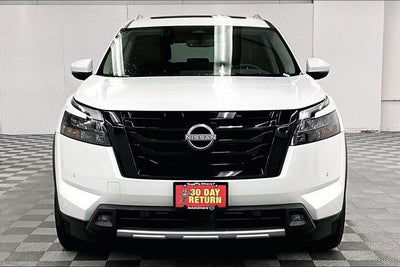 2025 Nissan Pathfinder Platinum 4WD - Black Appearance, Cargo, Lighting Pkgs