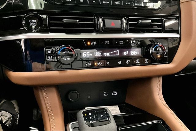 2025 Nissan Pathfinder Platinum 4WD - Black Appearance, Cargo, Lighting Pkgs