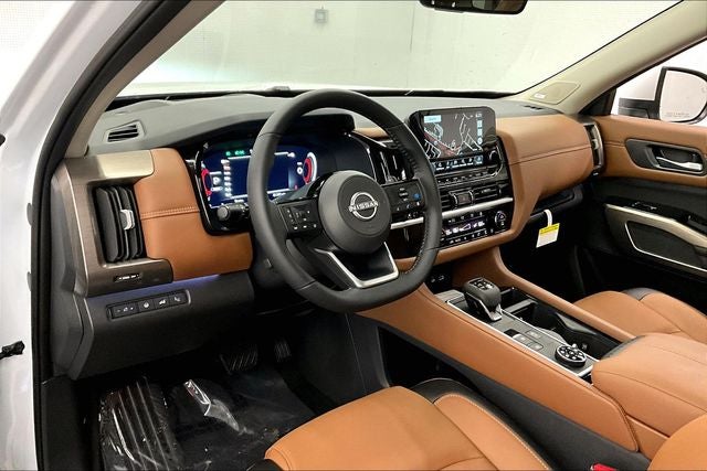 2025 Nissan Pathfinder Platinum 4WD - Black Appearance, Cargo, Lighting Pkgs