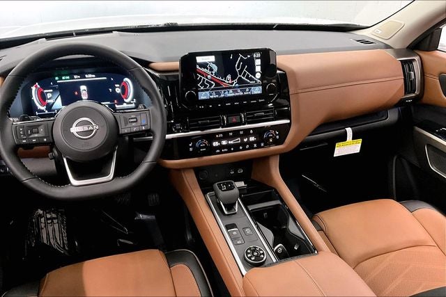 2025 Nissan Pathfinder Platinum 4WD - Black Appearance, Cargo, Lighting Pkgs