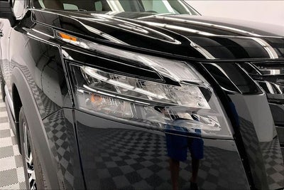 2025 Nissan Pathfinder Platinum 4WD - Black Appearance, Cargo, Lighting Pkgs