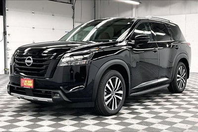 2025 Nissan Pathfinder Platinum 4WD - Black Appearance, Cargo, Lighting Pkgs