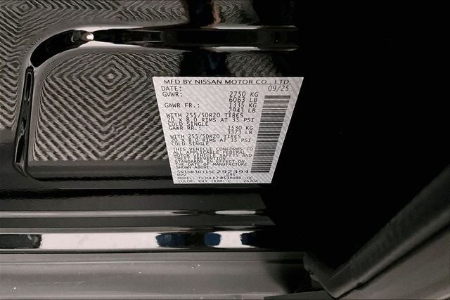 2025 Nissan Pathfinder Platinum 4WD - Black Appearance, Cargo, Lighting Pkgs