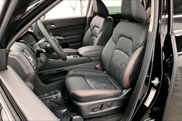 2026 Nissan Pathfinder Platinum 4WD - Cargo Package