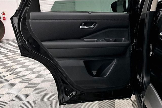 2026 Nissan Pathfinder Platinum 4WD - Cargo Package