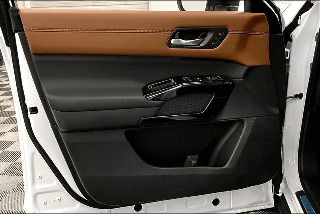 2026 Nissan Pathfinder Platinum 4WD - Cargo Package