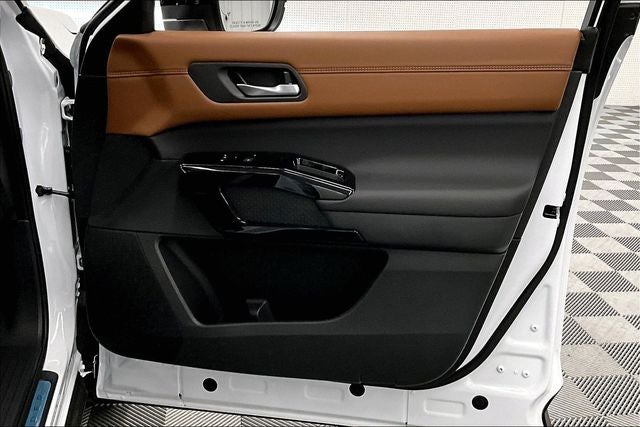 2026 Nissan Pathfinder Platinum 4WD - Cargo Package