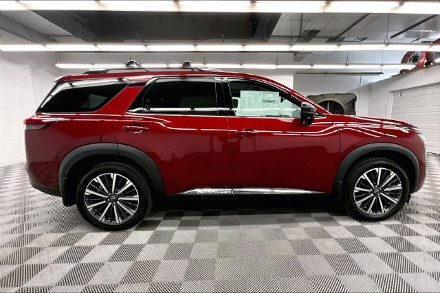 2026 Nissan Pathfinder Platinum 4WD - Accent, Cargo, Lighting Pkgs
