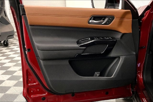 2026 Nissan Pathfinder Platinum 4WD - Accent, Cargo, Lighting Pkgs