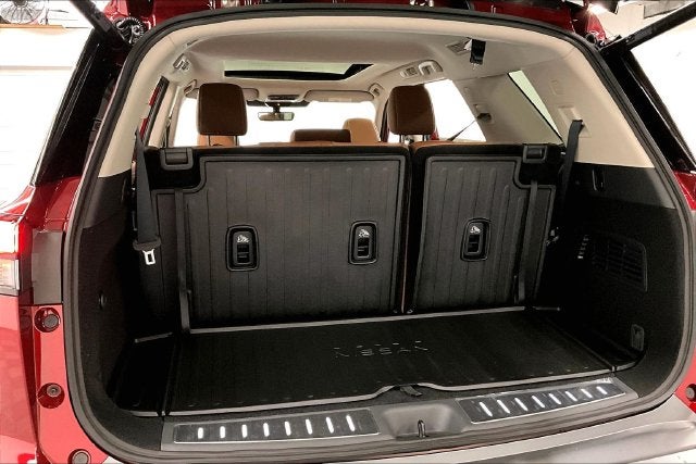 2026 Nissan Pathfinder Platinum 4WD - Accent, Cargo, Lighting Pkgs