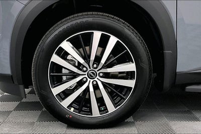 2025 Nissan Pathfinder Platinum 4WD - Black Appearance, Cargo, Lighting Pkgs