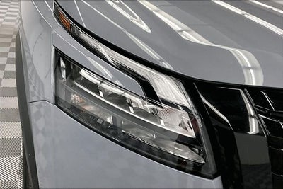 2025 Nissan Pathfinder Platinum 4WD - Black Appearance, Cargo, Lighting Pkgs