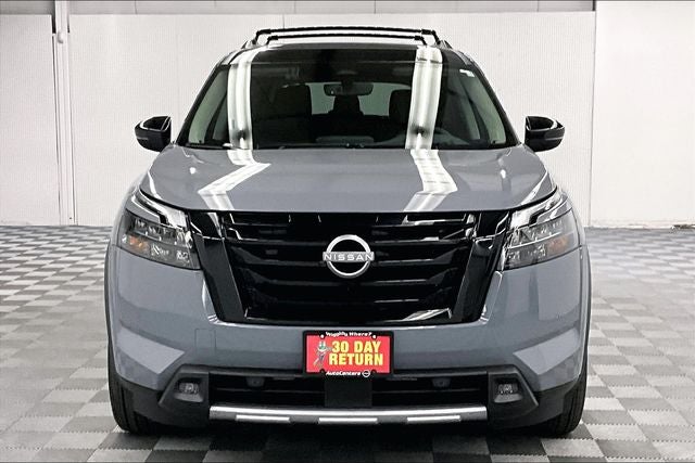 2025 Nissan Pathfinder Platinum 4WD - Black Appearance, Cargo, Lighting Pkgs