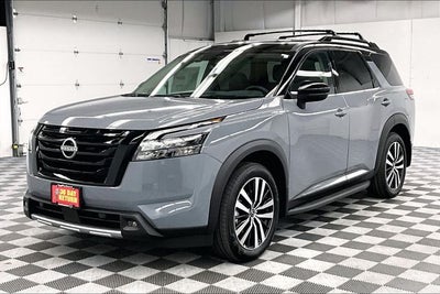 2025 Nissan Pathfinder Platinum 4WD - Black Appearance, Cargo, Lighting Pkgs