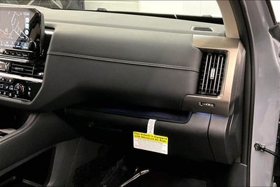 2025 Nissan Pathfinder Platinum 4WD - Black Appearance, Cargo, Lighting Pkgs