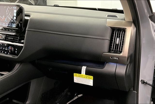 2025 Nissan Pathfinder Platinum 4WD - Black Appearance, Cargo, Lighting Pkgs