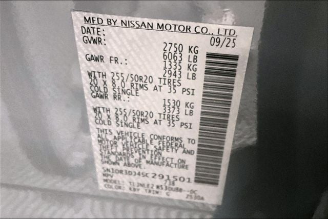 2025 Nissan Pathfinder Platinum 4WD - Black Appearance, Cargo, Lighting Pkgs