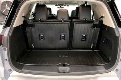 2025 Nissan Pathfinder Platinum 4WD - Black Appearance, Cargo, Lighting Pkgs