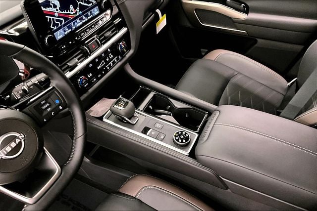 2025 Nissan Pathfinder Platinum 4WD - Black Appearance, Cargo, Lighting Pkgs