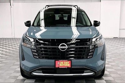 2026 Nissan Pathfinder Platinum 4WD - Accent and Cargo Packages