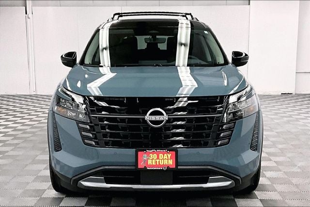 2026 Nissan Pathfinder Platinum 4WD - Accent and Cargo Packages