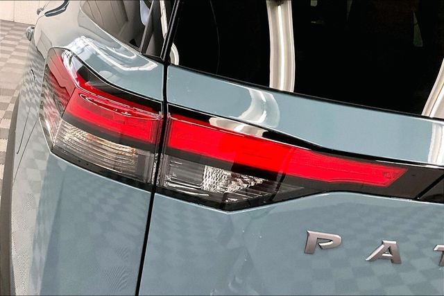 2026 Nissan Pathfinder Platinum 4WD - Accent and Cargo Packages
