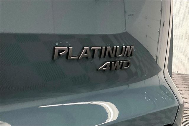 2026 Nissan Pathfinder Platinum 4WD - Accent and Cargo Packages