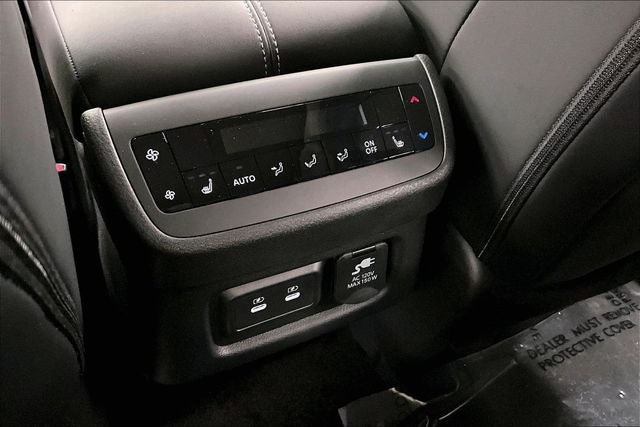 2026 Nissan Pathfinder Platinum 4WD - Accent and Cargo Packages