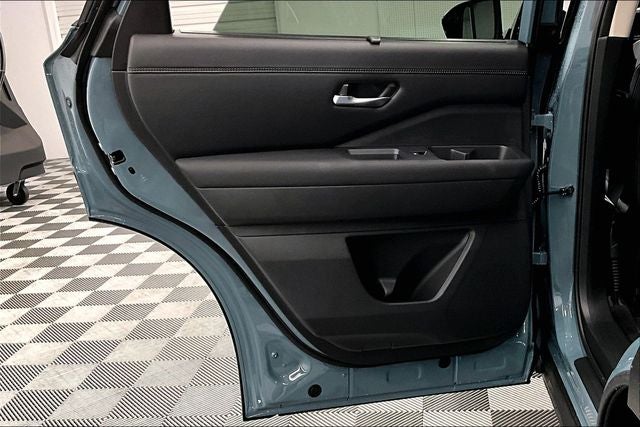 2026 Nissan Pathfinder Platinum 4WD - Accent and Cargo Packages