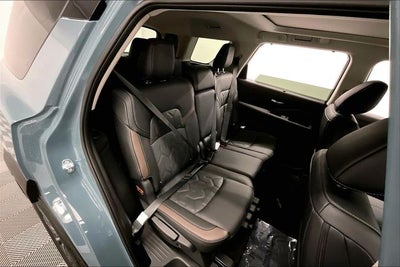 2026 Nissan Pathfinder Platinum 4WD - Accent and Cargo Packages