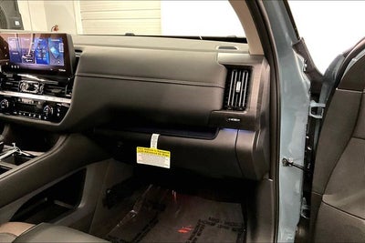 2026 Nissan Pathfinder Platinum 4WD - Accent and Cargo Packages
