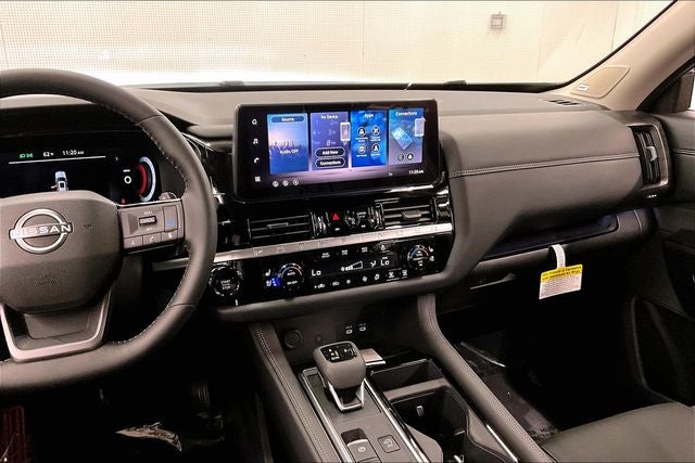 2026 Nissan Pathfinder Platinum 4WD - Accent and Cargo Packages