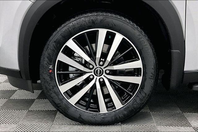 2025 Nissan Pathfinder Platinum 4WD - Black Appearance, Lighting, Cargo Pkgs