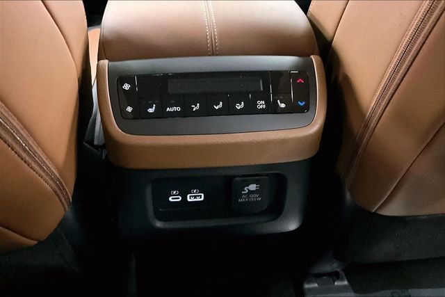 2025 Nissan Pathfinder Platinum 4WD - Black Appearance, Lighting, Cargo Pkgs