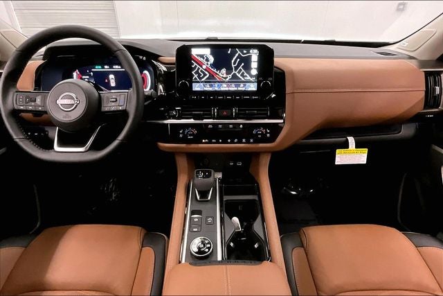 2025 Nissan Pathfinder Platinum 4WD - Black Appearance, Lighting, Cargo Pkgs