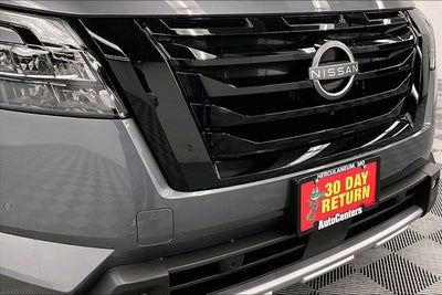 2025 Nissan Pathfinder Platinum 4WD - Black Appearance, Lighting, Cargo Pkgs