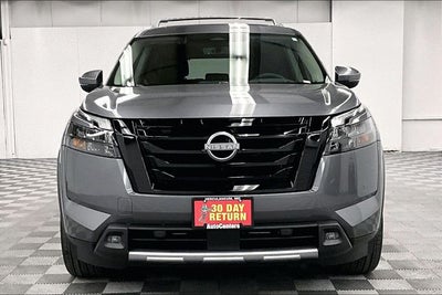 2025 Nissan Pathfinder Platinum 4WD - Black Appearance, Lighting, Cargo Pkgs
