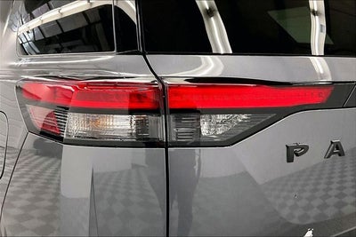 2025 Nissan Pathfinder Platinum 4WD - Black Appearance, Lighting, Cargo Pkgs