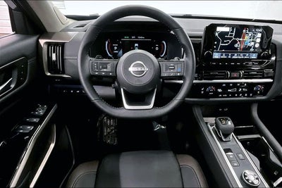 2025 Nissan Pathfinder Platinum 4WD - Black Appearance, Lighting, Cargo Pkgs