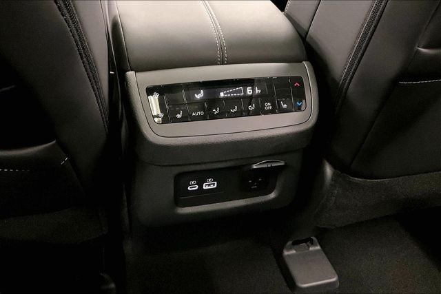 2025 Nissan Pathfinder Platinum 4WD - Black Appearance, Lighting, Cargo Pkgs